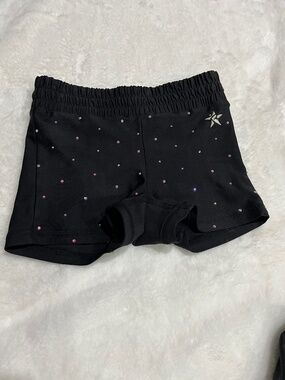 CINCHED COMPRESSION SHORT IN BLACK